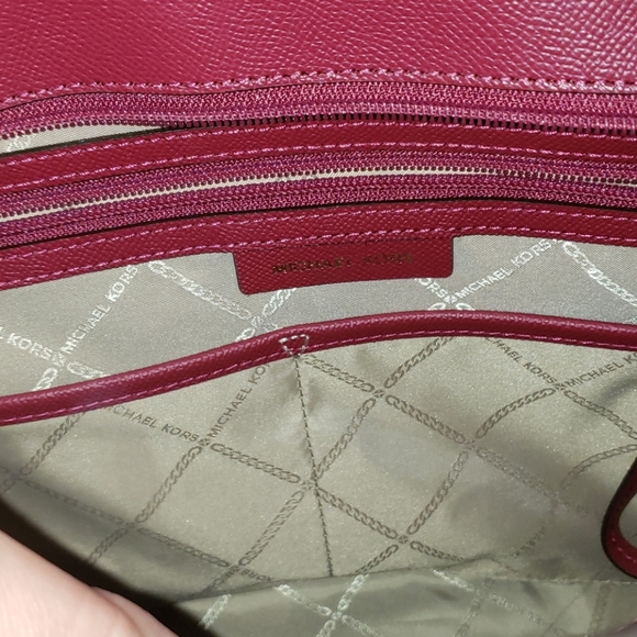 COPY - MICHAEL KORS  RED AND BROWN PURSE - Picture 5 of 8